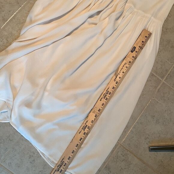 H&M Size 4 white/cream Boho maxi dress. Crepe like material - Picture 8 of 10